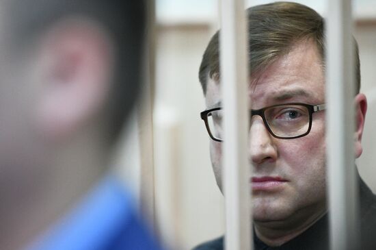 Оглашение приговора предпринимателю Д. Михальченко