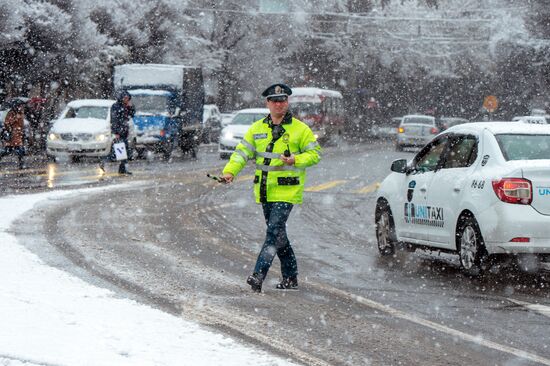 Зима в Ереване