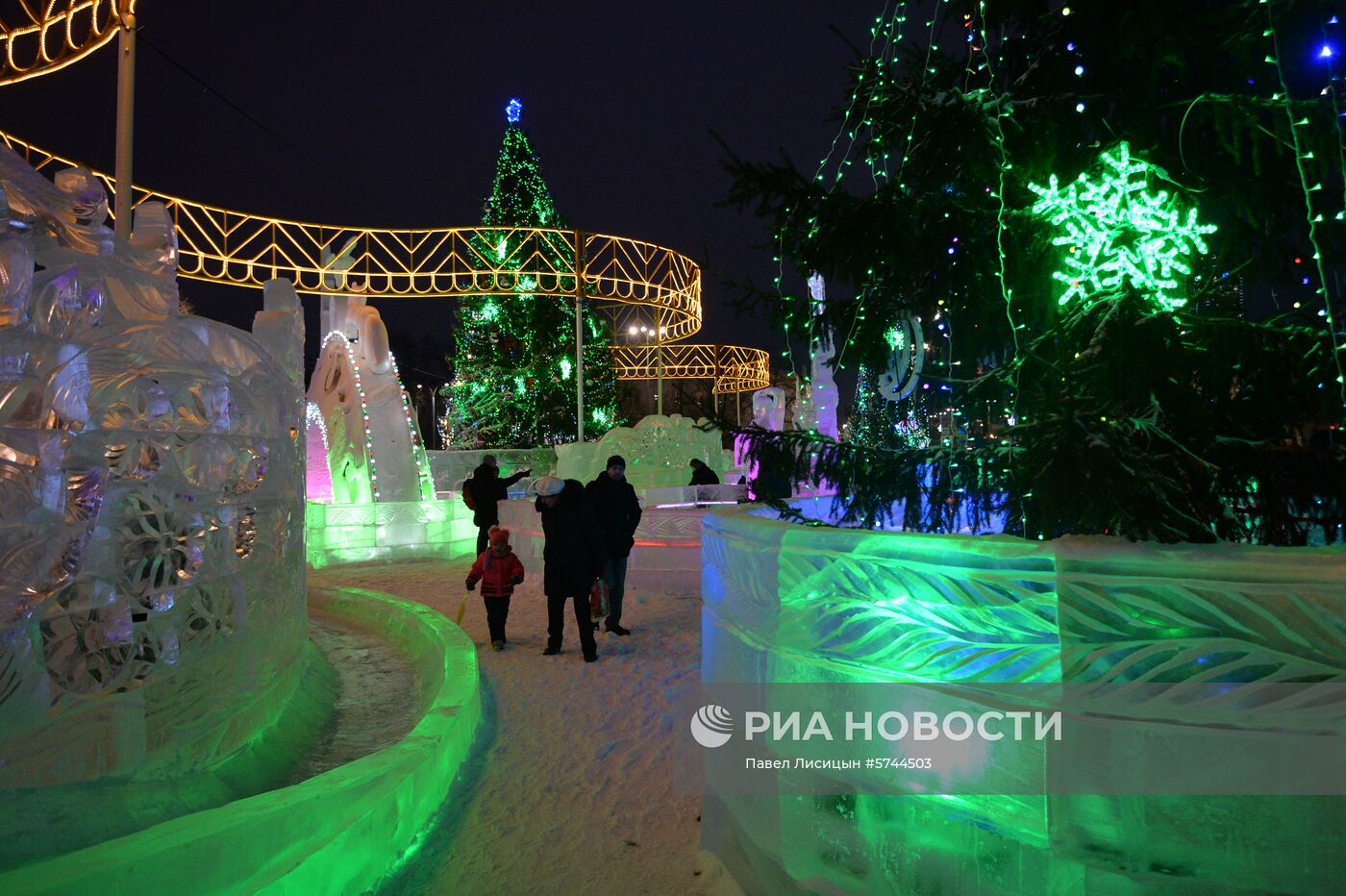 Открытие ледового городка в Екатеринбурге