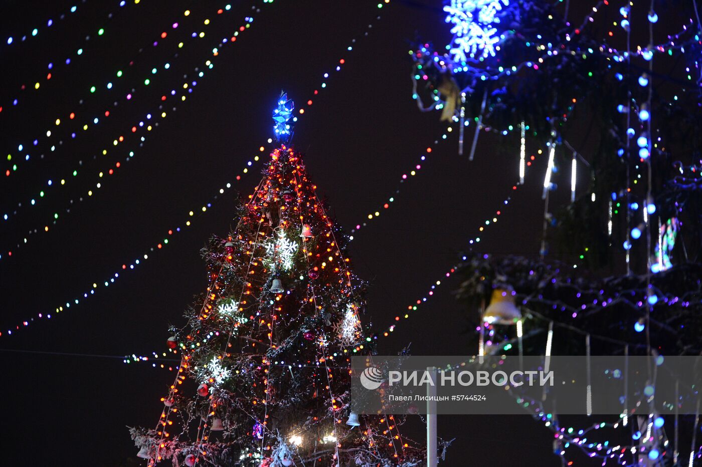 Открытие ледового городка в Екатеринбурге