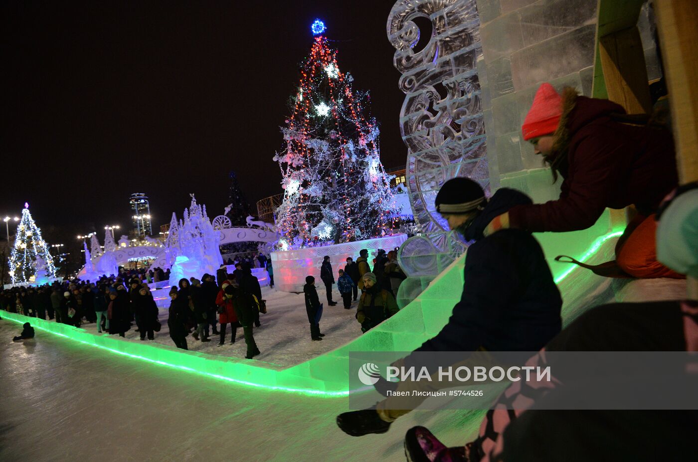 Открытие ледового городка в Екатеринбурге