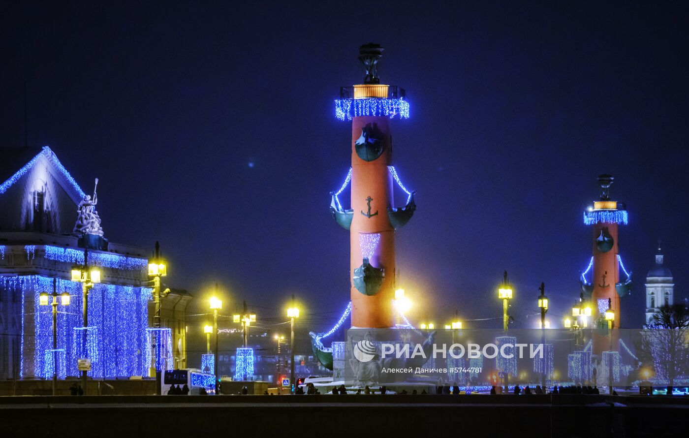 Новогоднее украшение Санкт-Петербурга