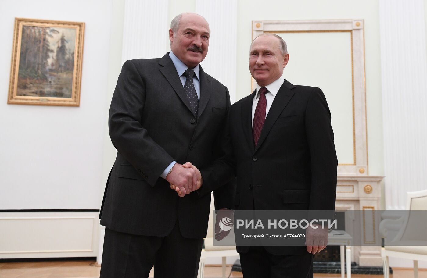 Президент РФ В. Путин встретился с президентом Белоруссии А. Лукашенко