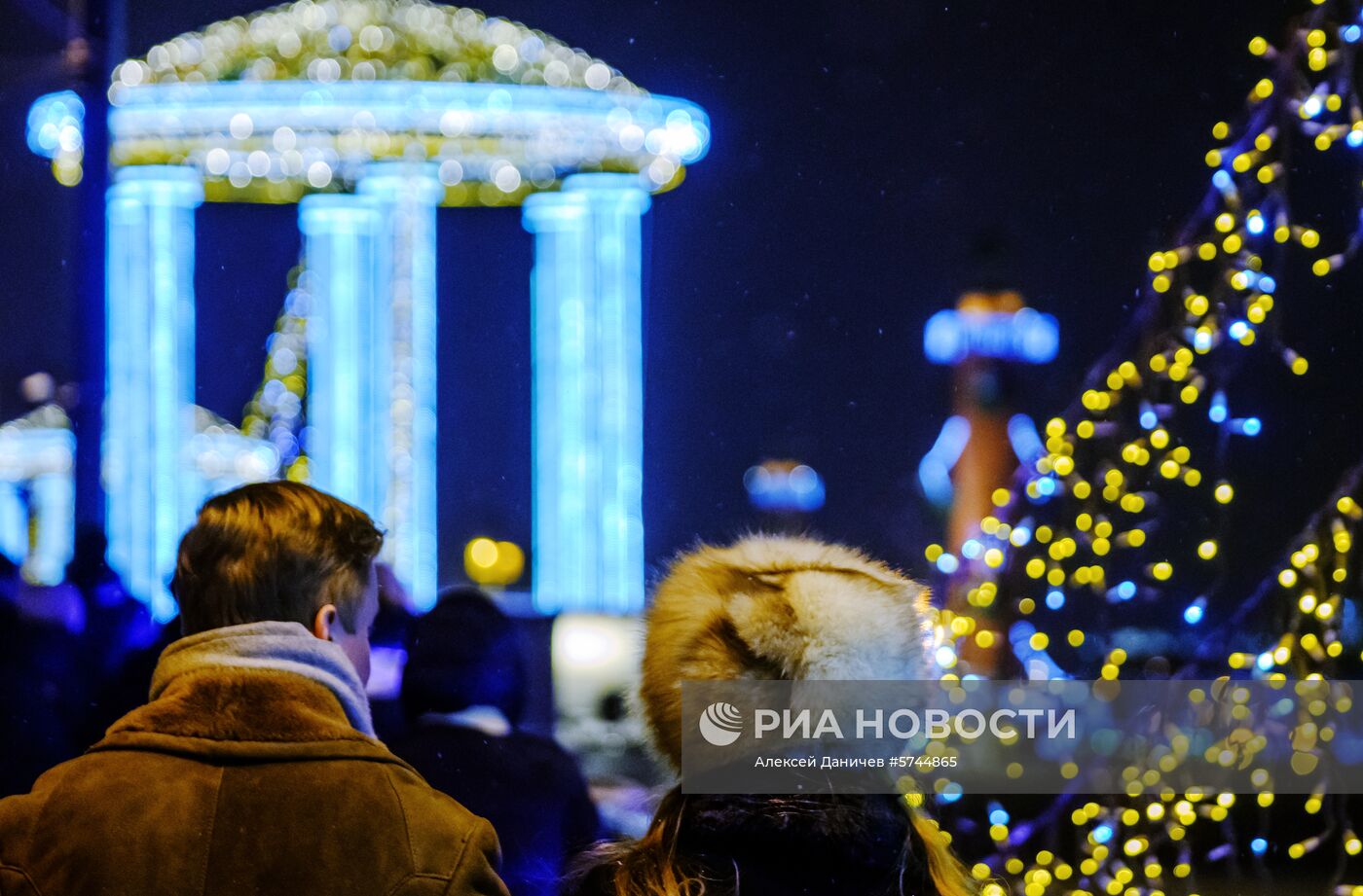 Новогоднее украшение Санкт-Петербурга