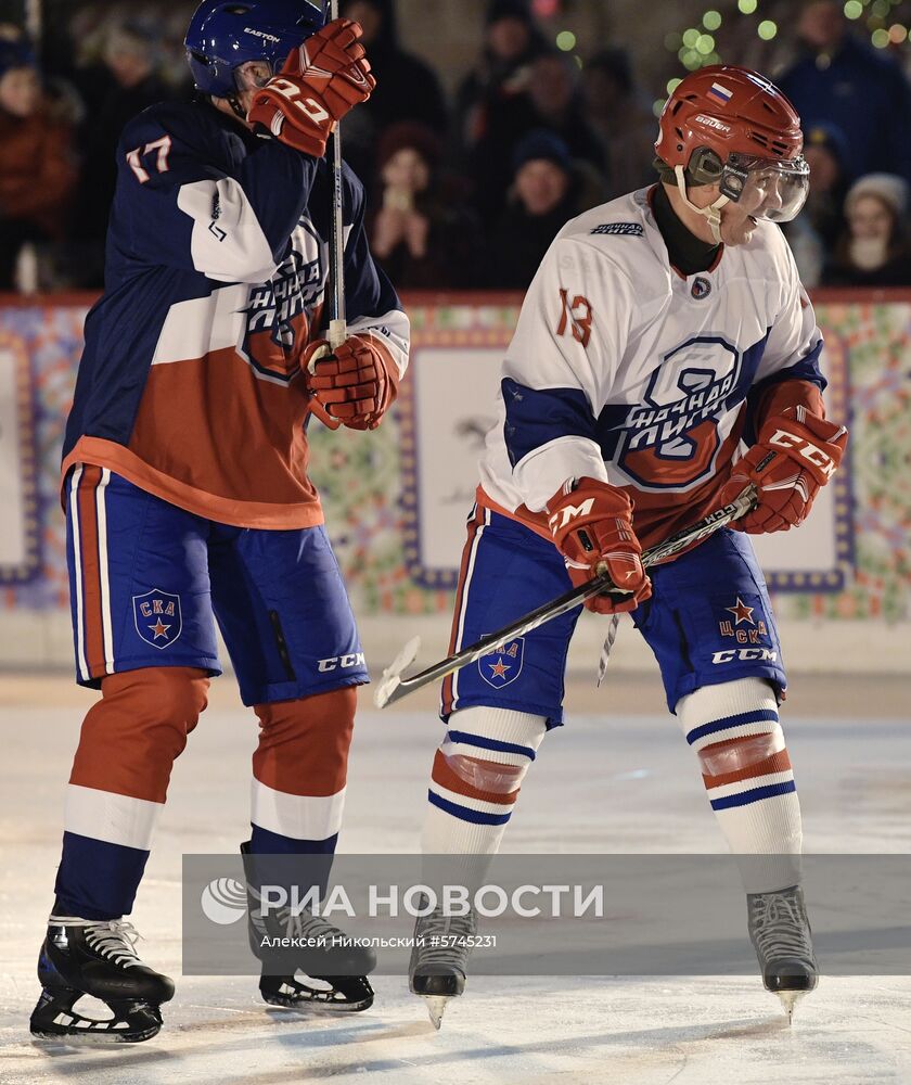 Президент РФ В. Путин принял участие в товарищеском матче Ночной хоккейной лиги