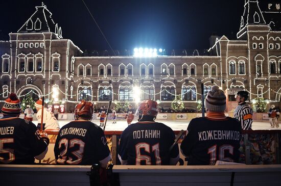 Президент РФ В. Путин принял участие в товарищеском матче Ночной хоккейной лиги