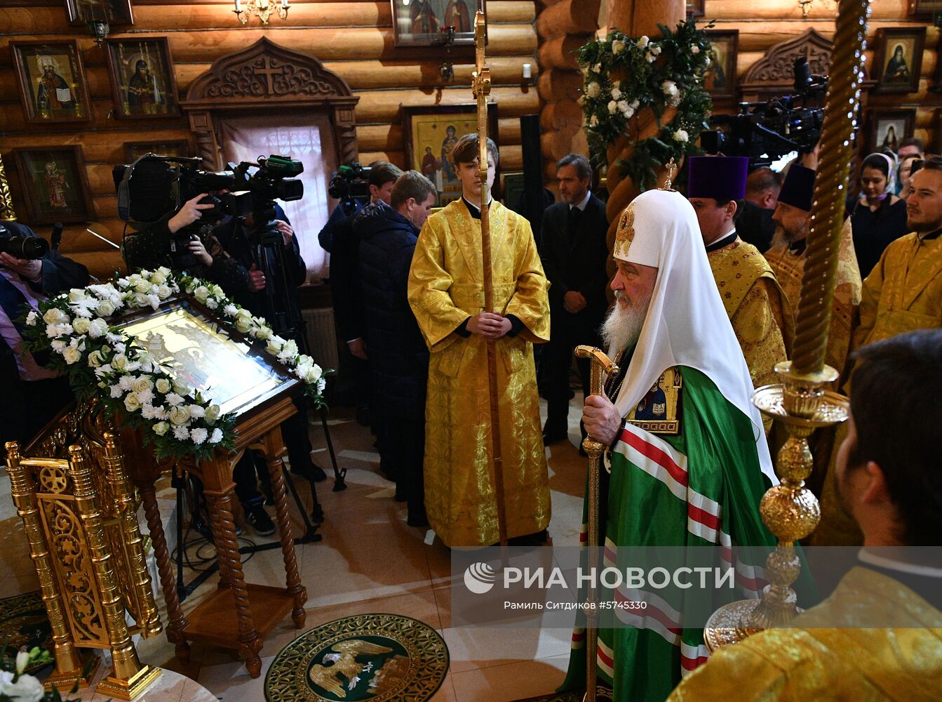 Освящение храма Всех Преподобных Отцев Киево-Печерских в Москве