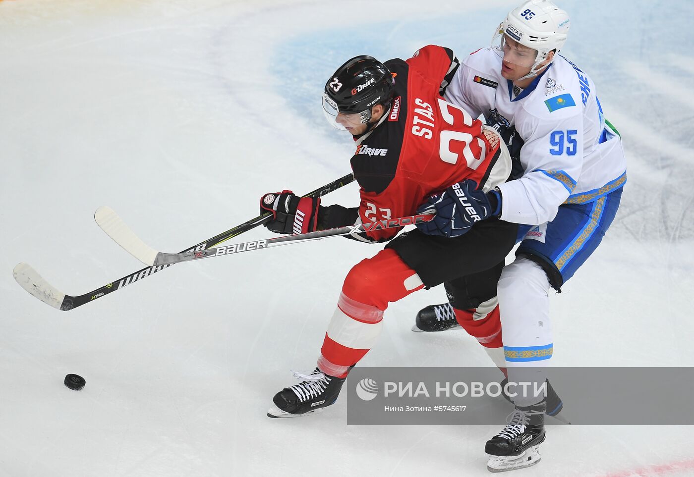 Хоккей. КХЛ. Матч "Авангард" - "Барыс"