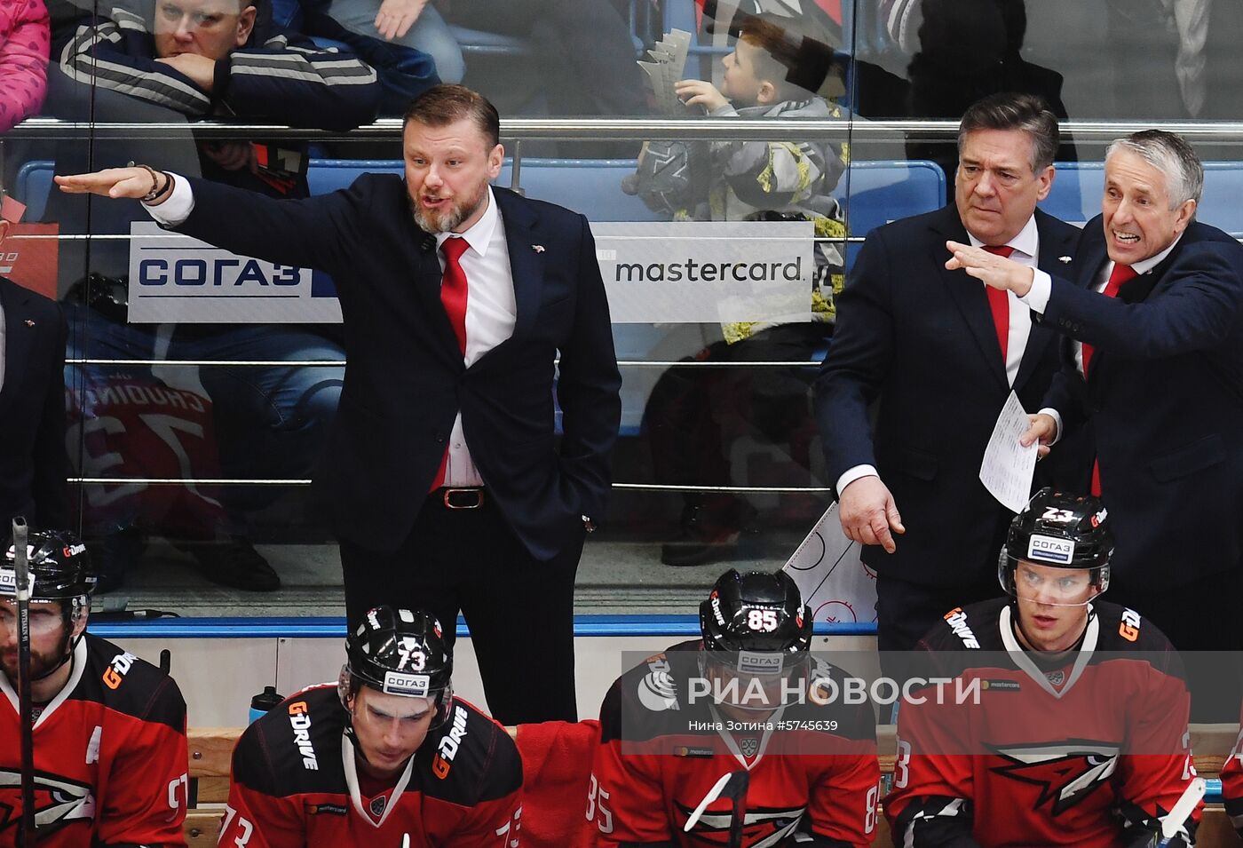 Хоккей. КХЛ. Матч "Авангард" - "Барыс"