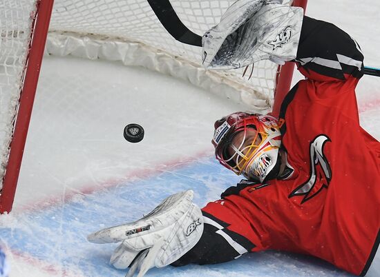 Хоккей. КХЛ. Матч "Авангард" - "Барыс"