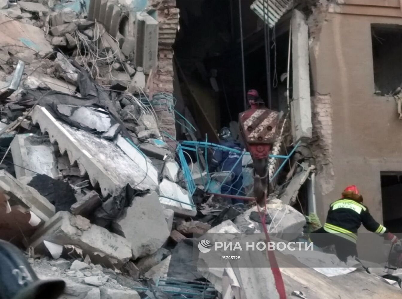 Взрыв бытового газа в жилом доме в Магнитогорске