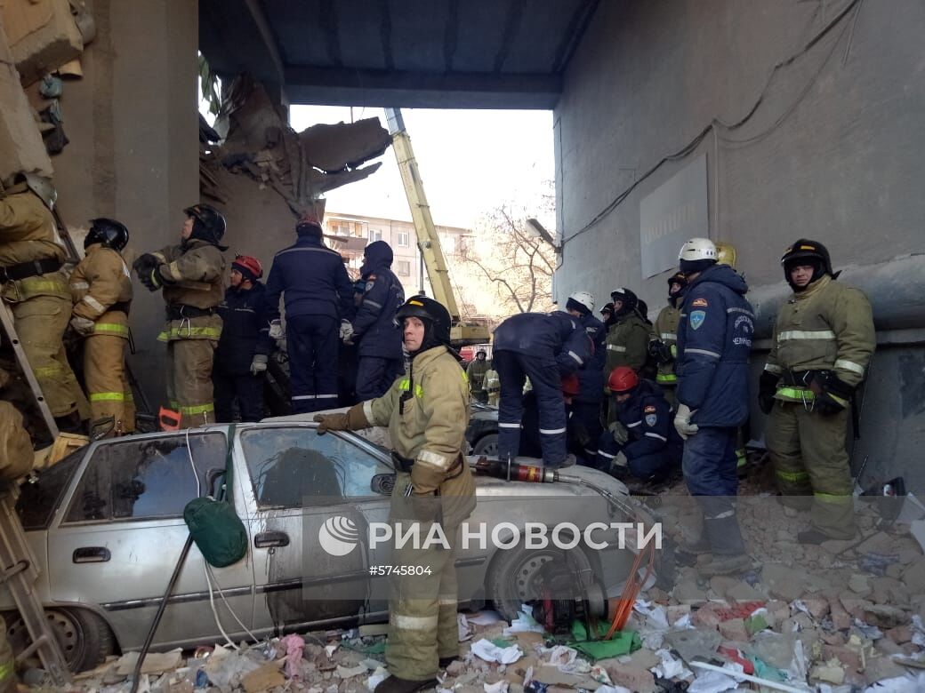 Взрыв бытового газа в жилом доме в Магнитогорске