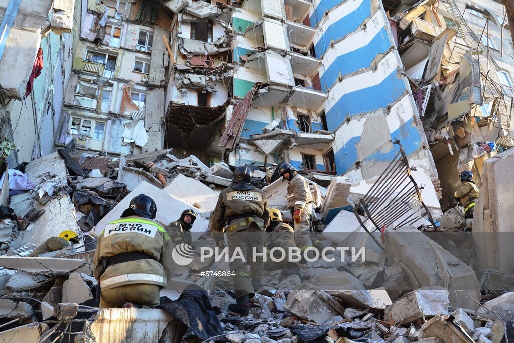 Взрыв бытового газа в жилом доме в Магнитогорске