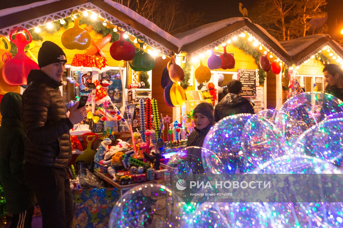 Празднование Нового года в городах России