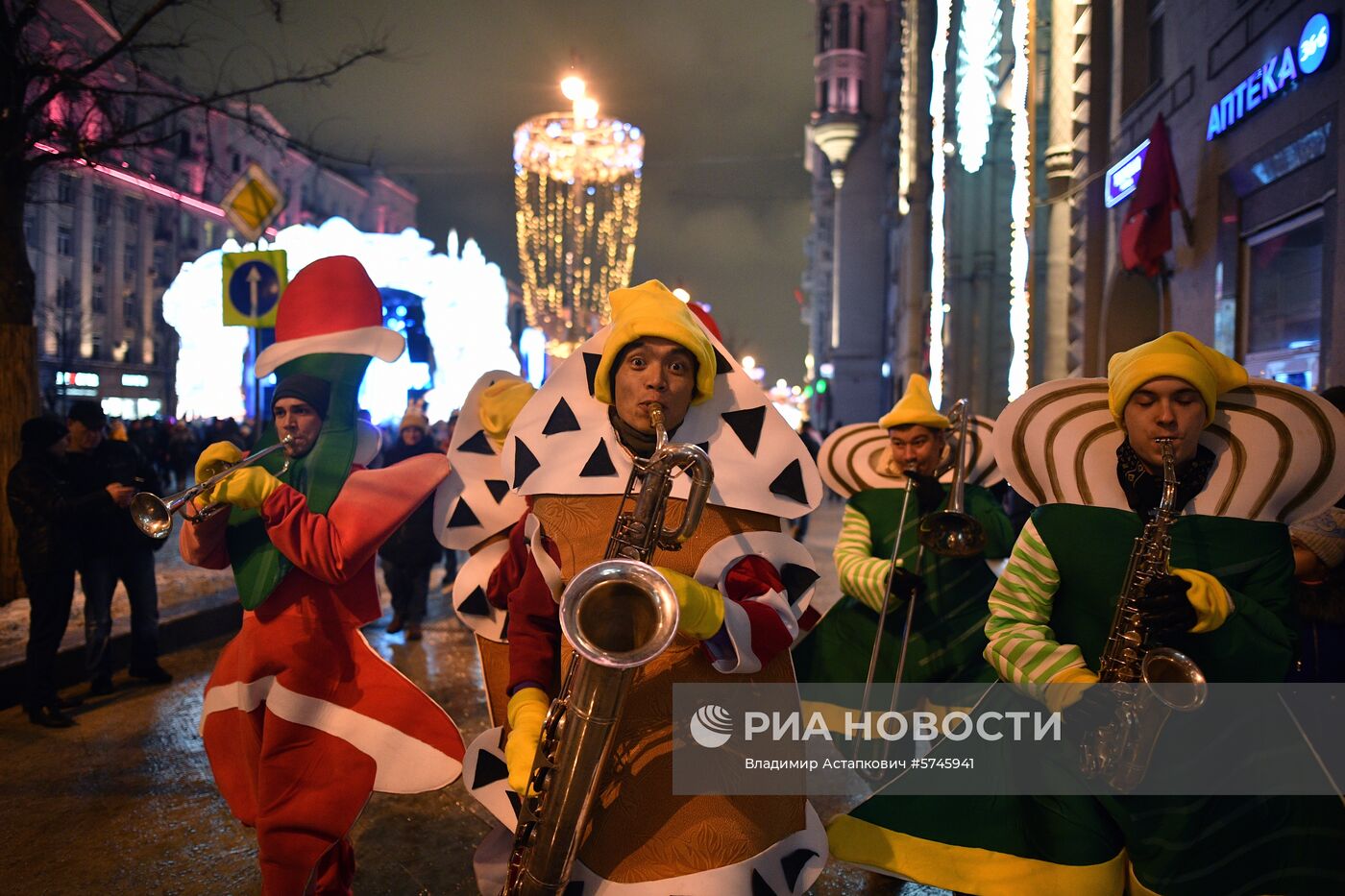 Празднование Нового года в Москве