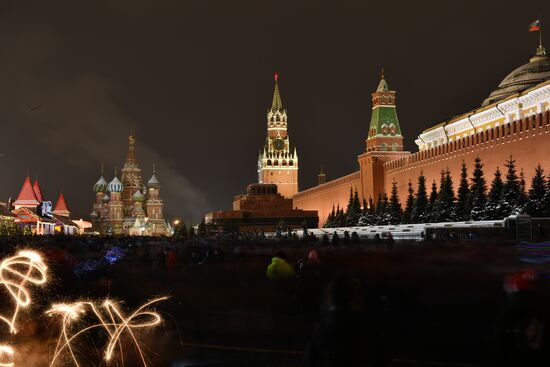 Празднование Нового года в Москве