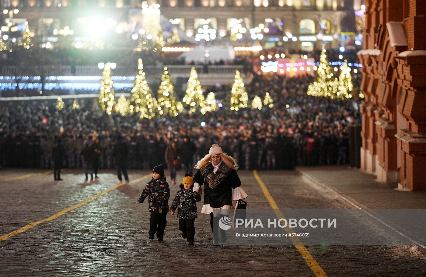 Празднование Нового года в Москве