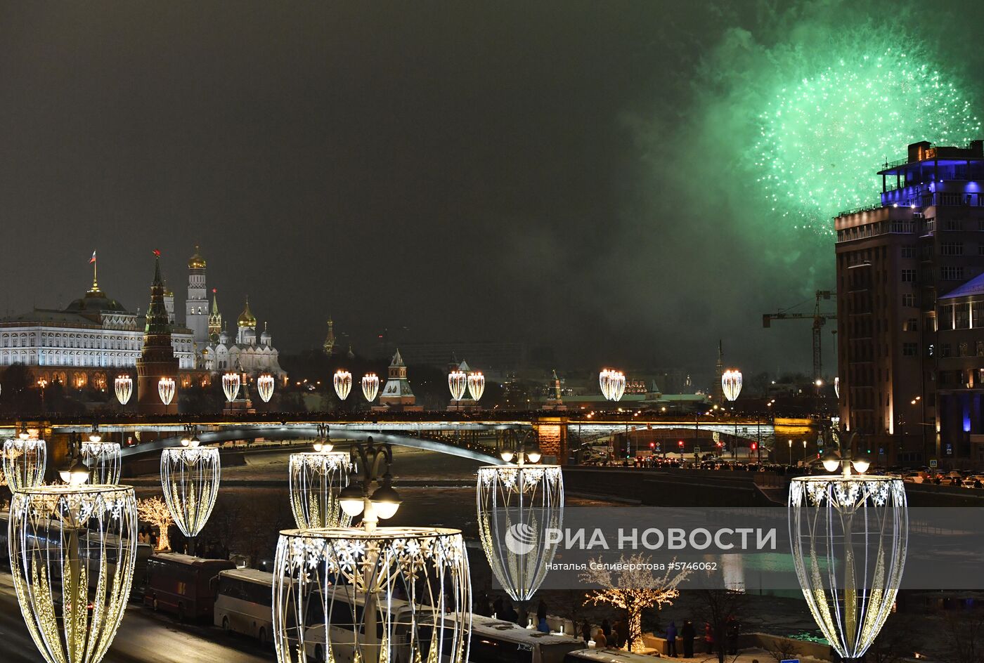 Празднование Нового года в Москве