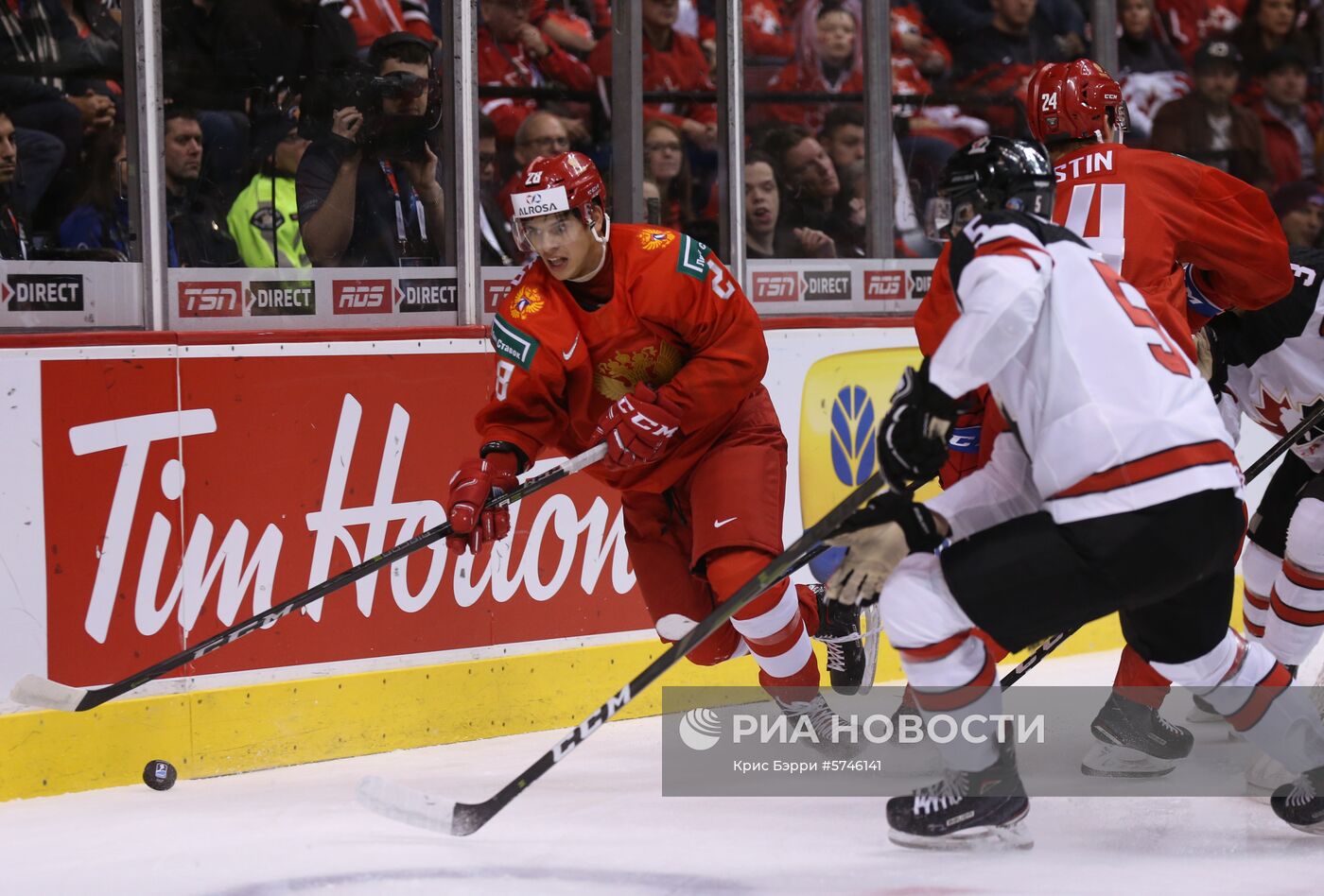 Хоккей. Молодежный чемпионат мира. Матч Россия - Канада