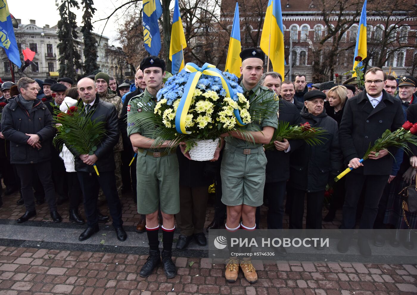 Марши на Украине в день рождения С. Бандеры