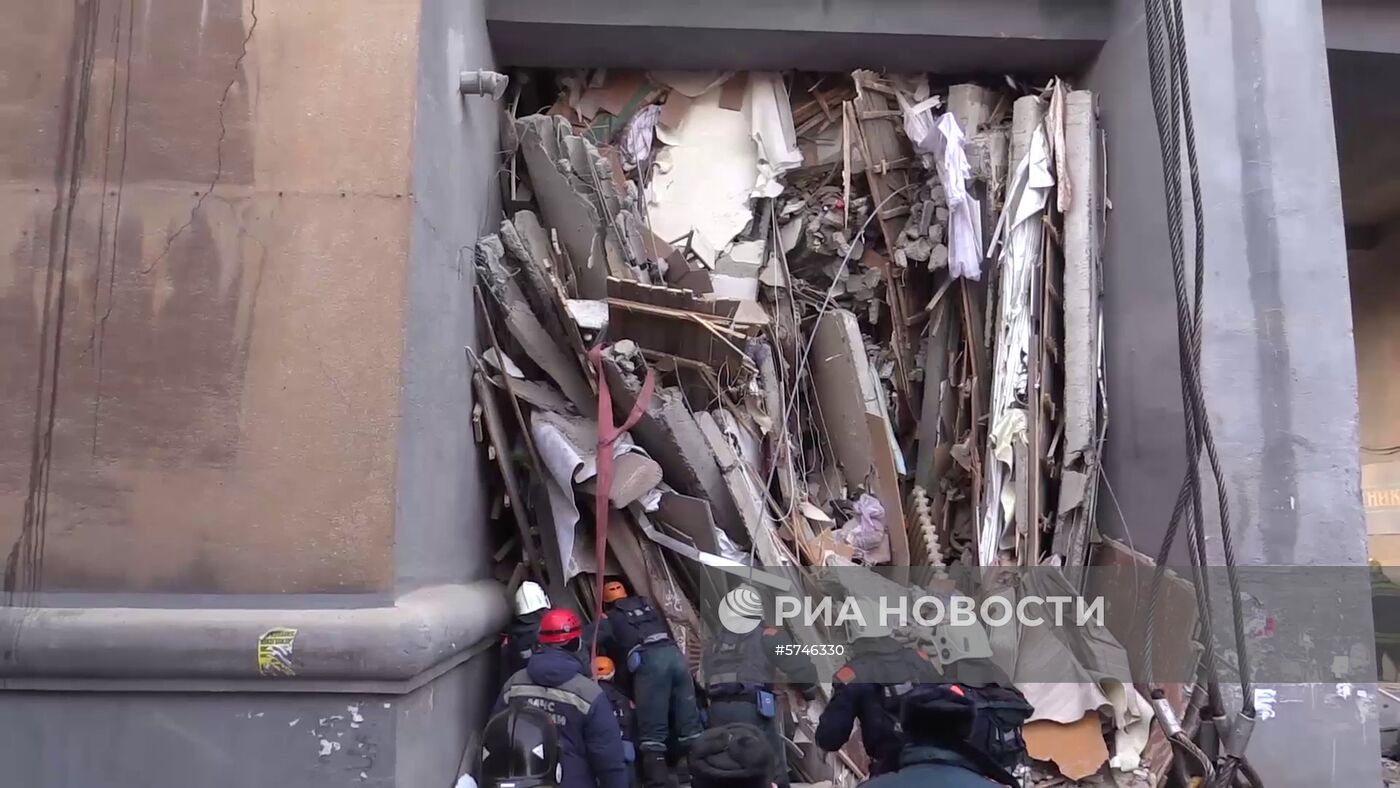 Ситуация в Магнитогорске в связи с обрушением подъезда жилого дома