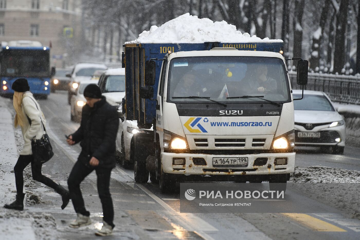 Уборка снега в Москве