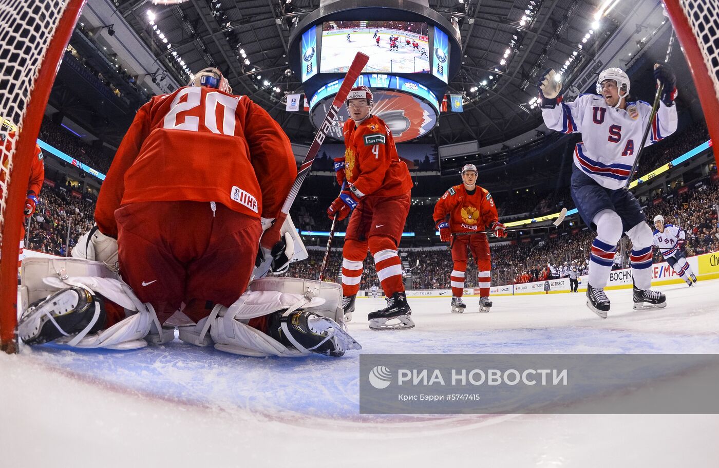 Хоккей. Молодежный чемпионат мира. Матч Россия - США