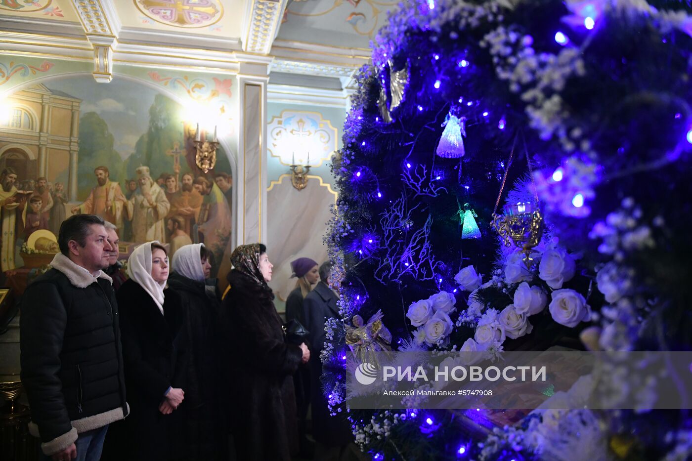 Празднование Рождества в городах России