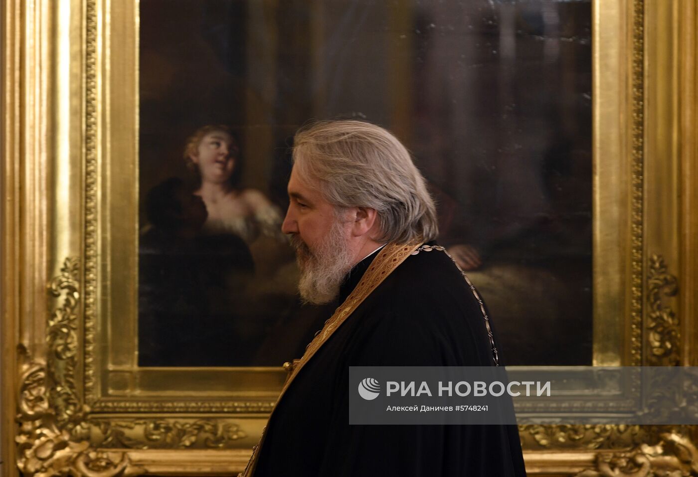 Президент РФ В. Путин посетил Рождественское богослужение