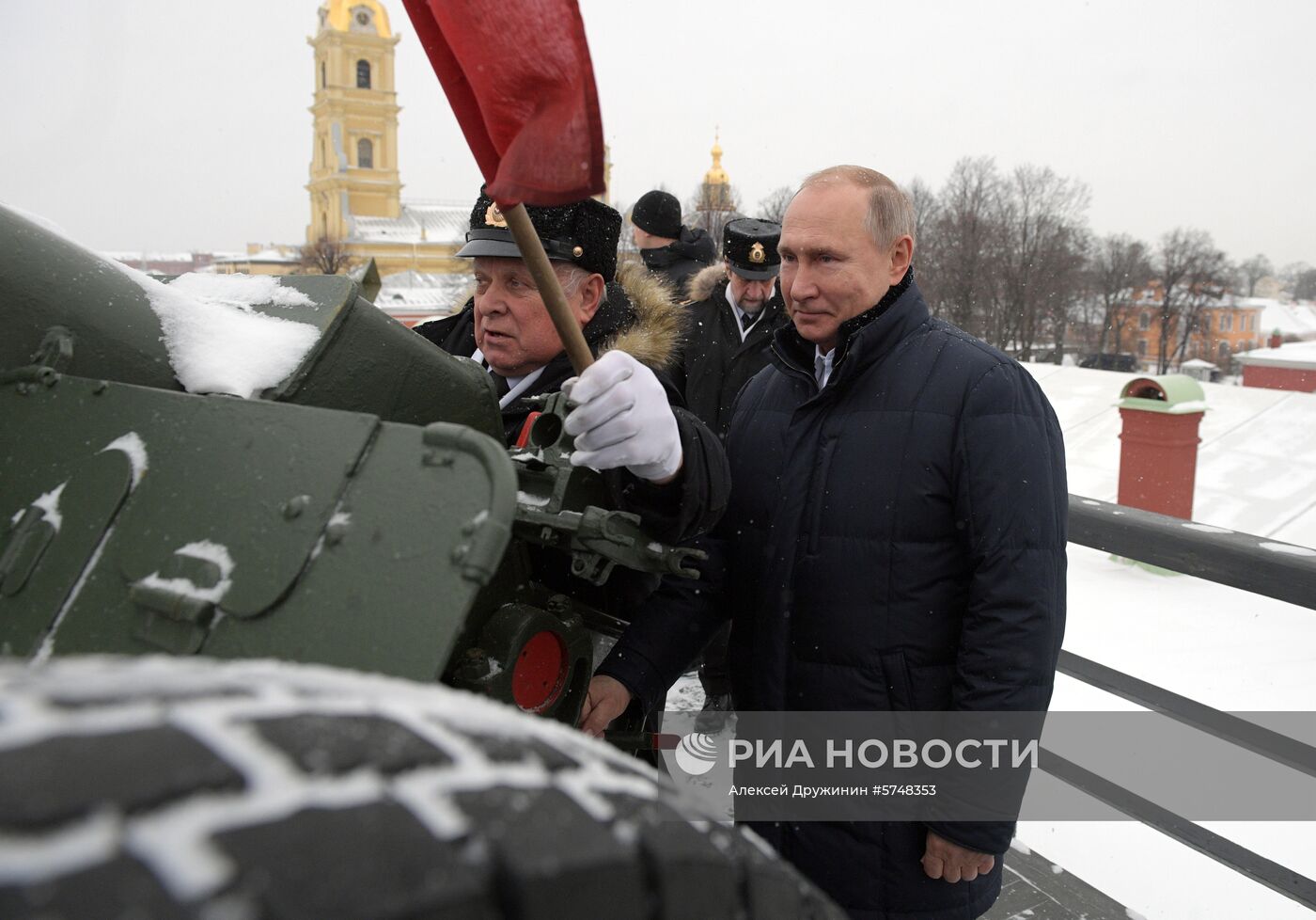 Президент РФ В. Путин посетил Петропавловскую крепость