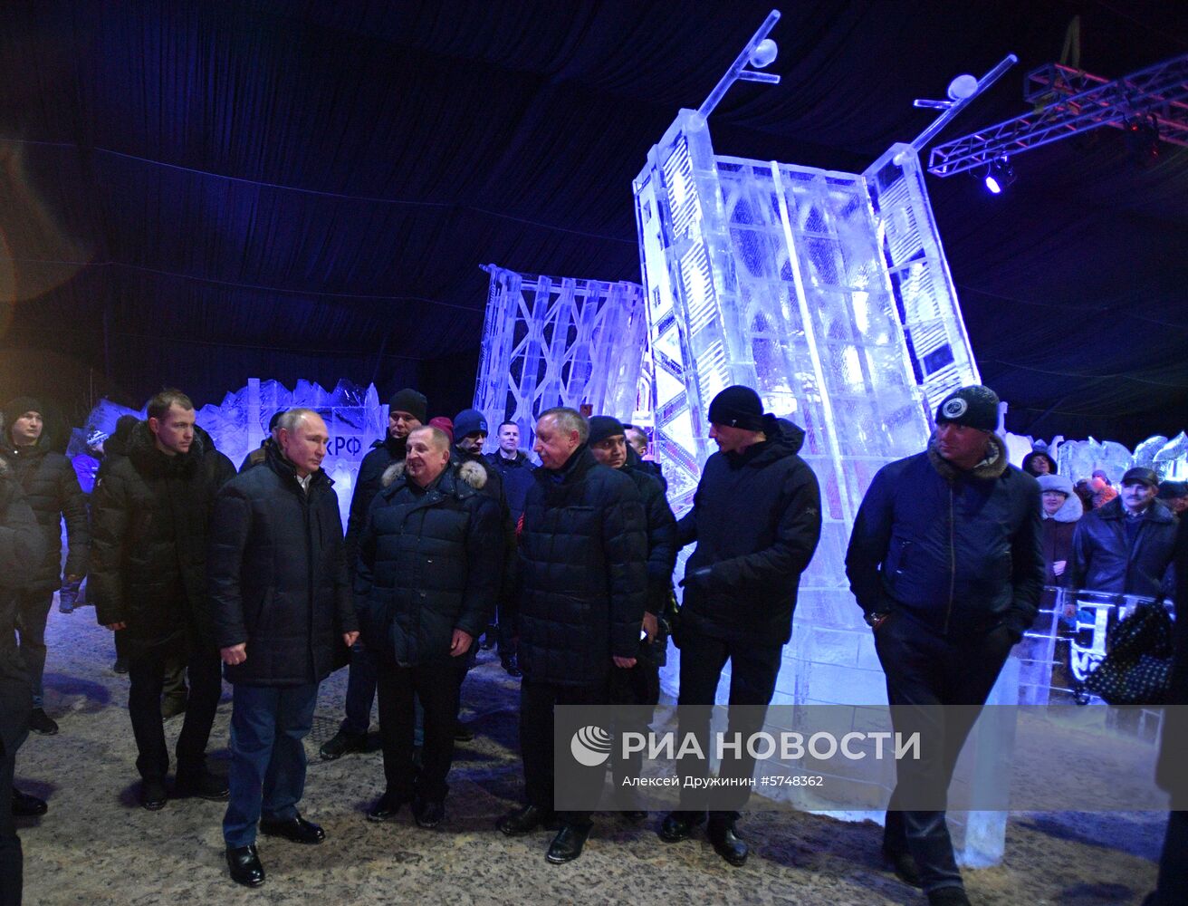 Президент РФ В. Путин посетил Петропавловскую крепость