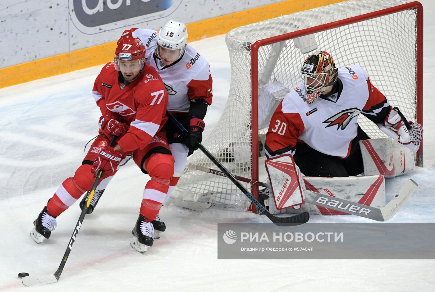 Хоккей. КХЛ. Матч "Спартак" - "Авангард"