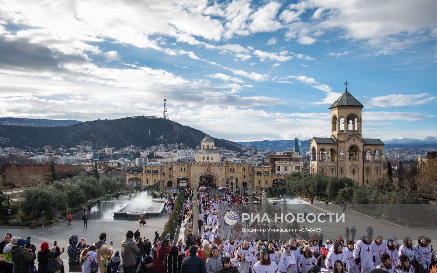 Рождественское благотворительное шествие "Алило" в Тбилиси