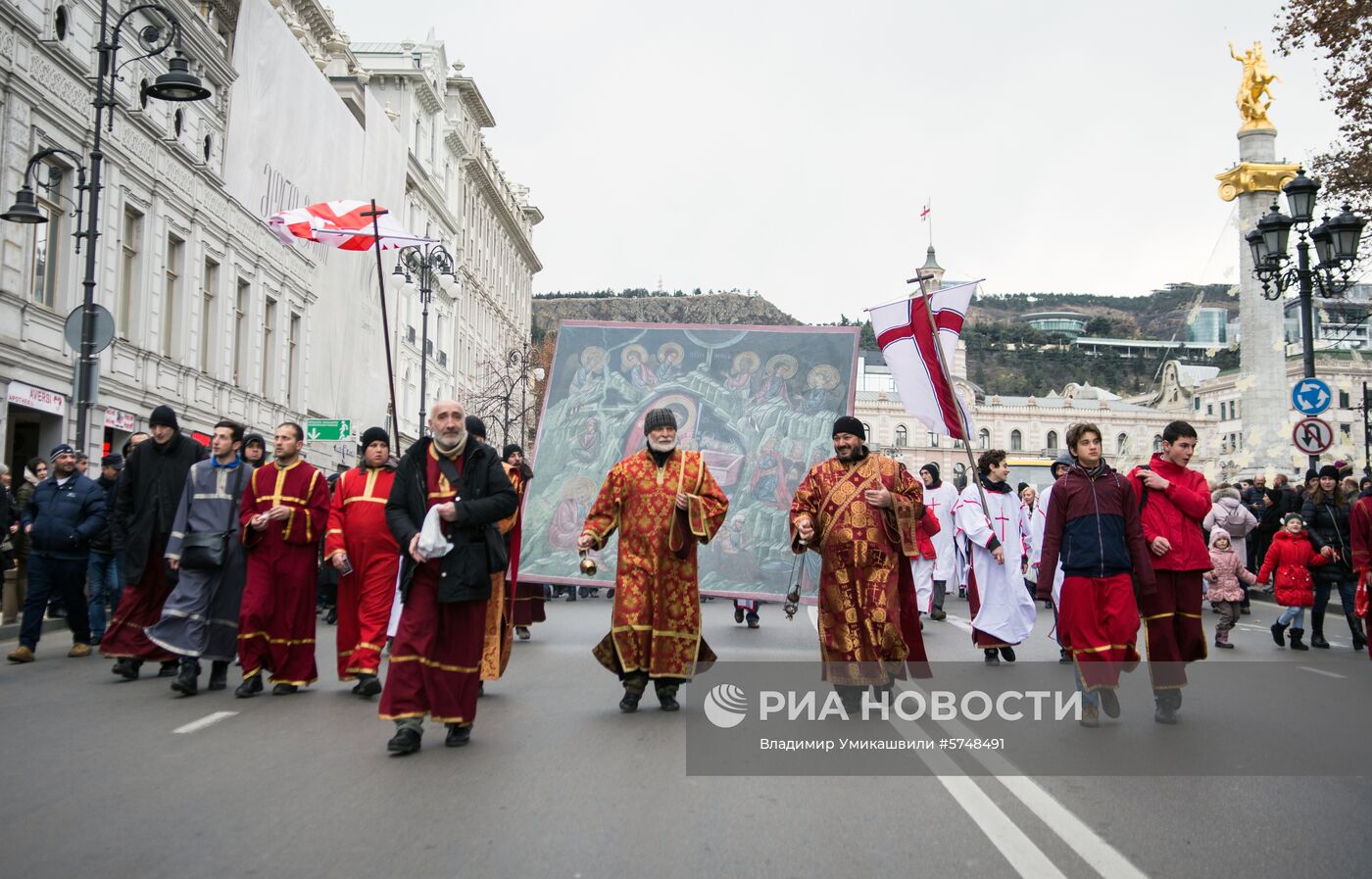 Рождественское благотворительное шествие "Алило" в Тбилиси