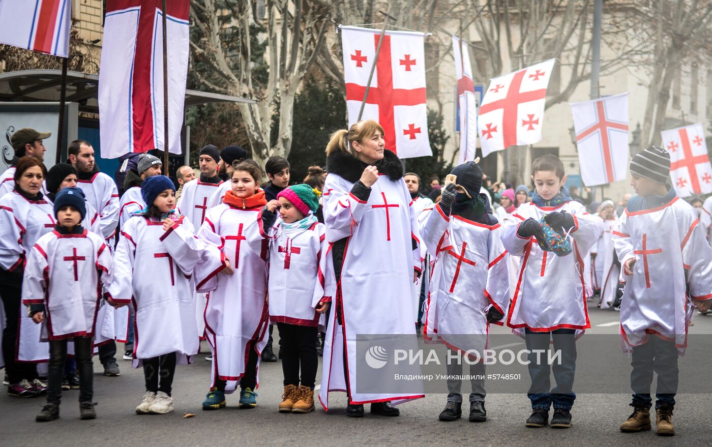 Рождественское благотворительное шествие "Алило" в Тбилиси