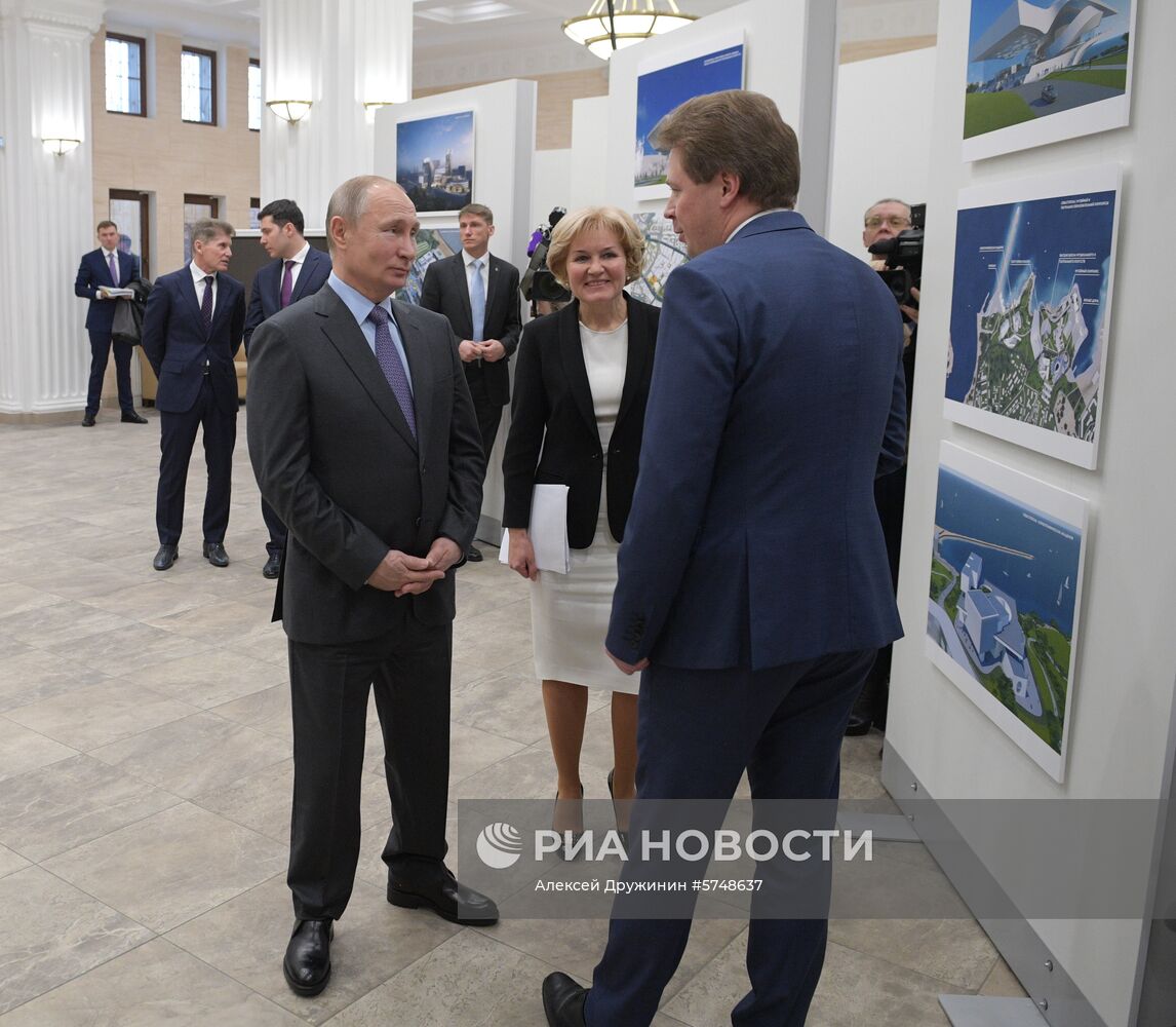 Рабочая поездка президента РФ В. Путина в Калининград