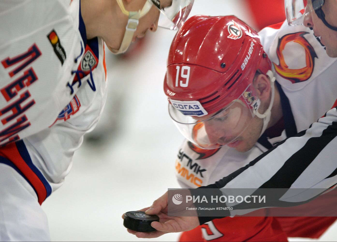 Хоккей. КХЛ. Матч "Автомобилист" - СКА