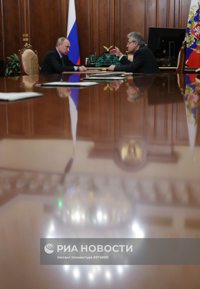 Президент РФ В. Путин встретился с президентом РАН А. Сергеевым