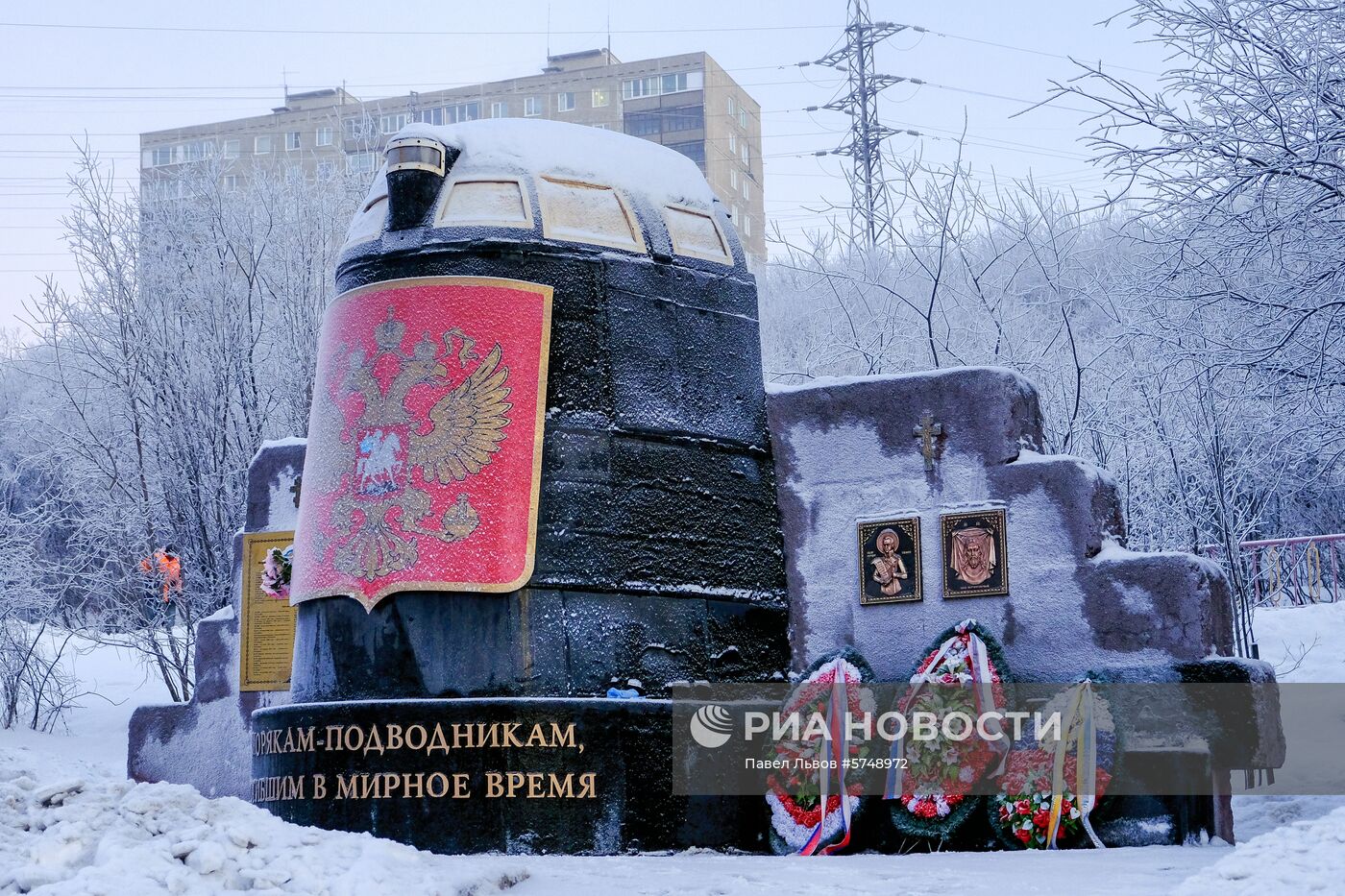 Фрагмент рубки АПЛ "Курск" на мемориале "Морякам-подводникам, погибшим в мирное время"