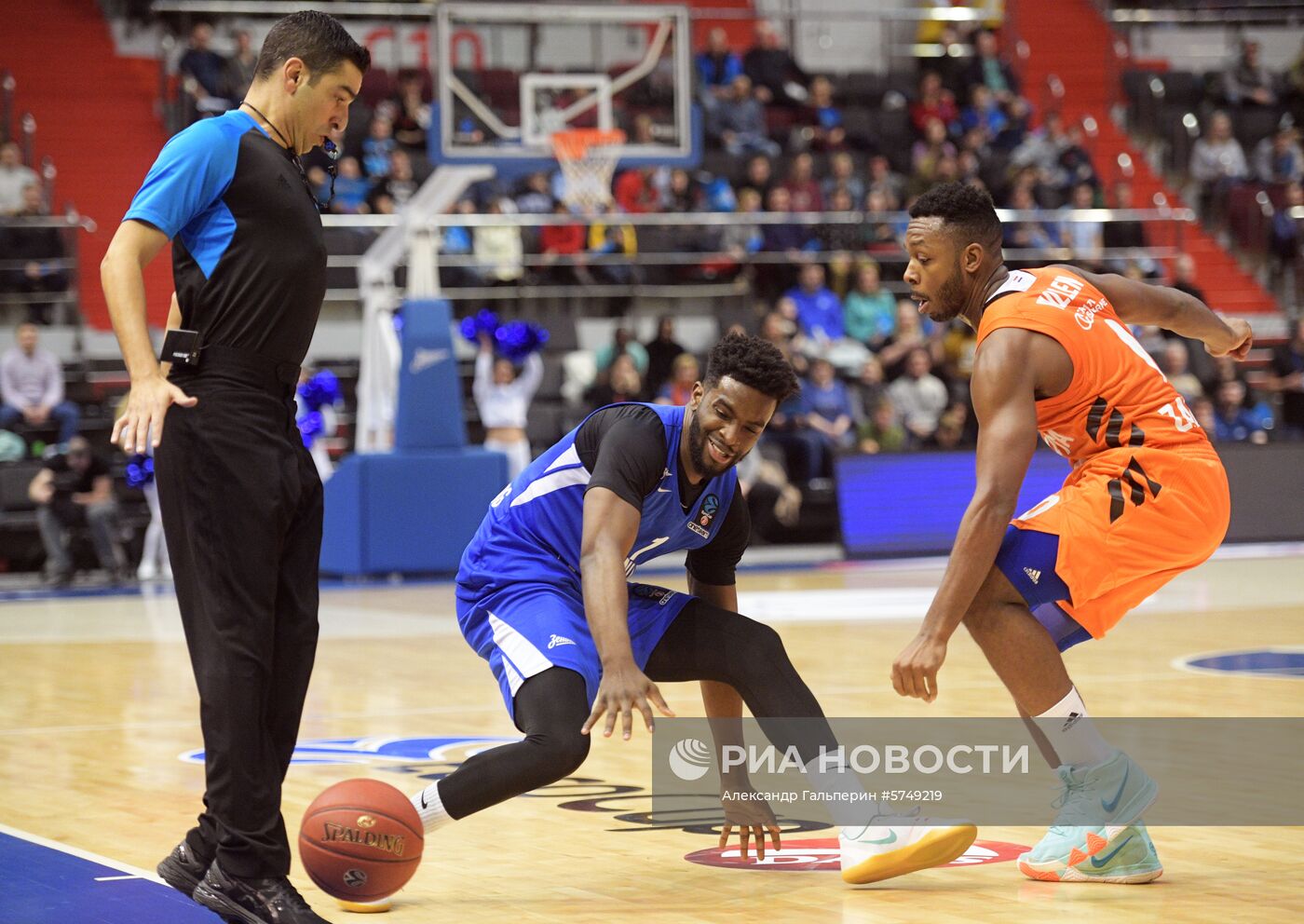 Баскетбол. Кубок Европы. Матч "Зенит" - "Цедевита"