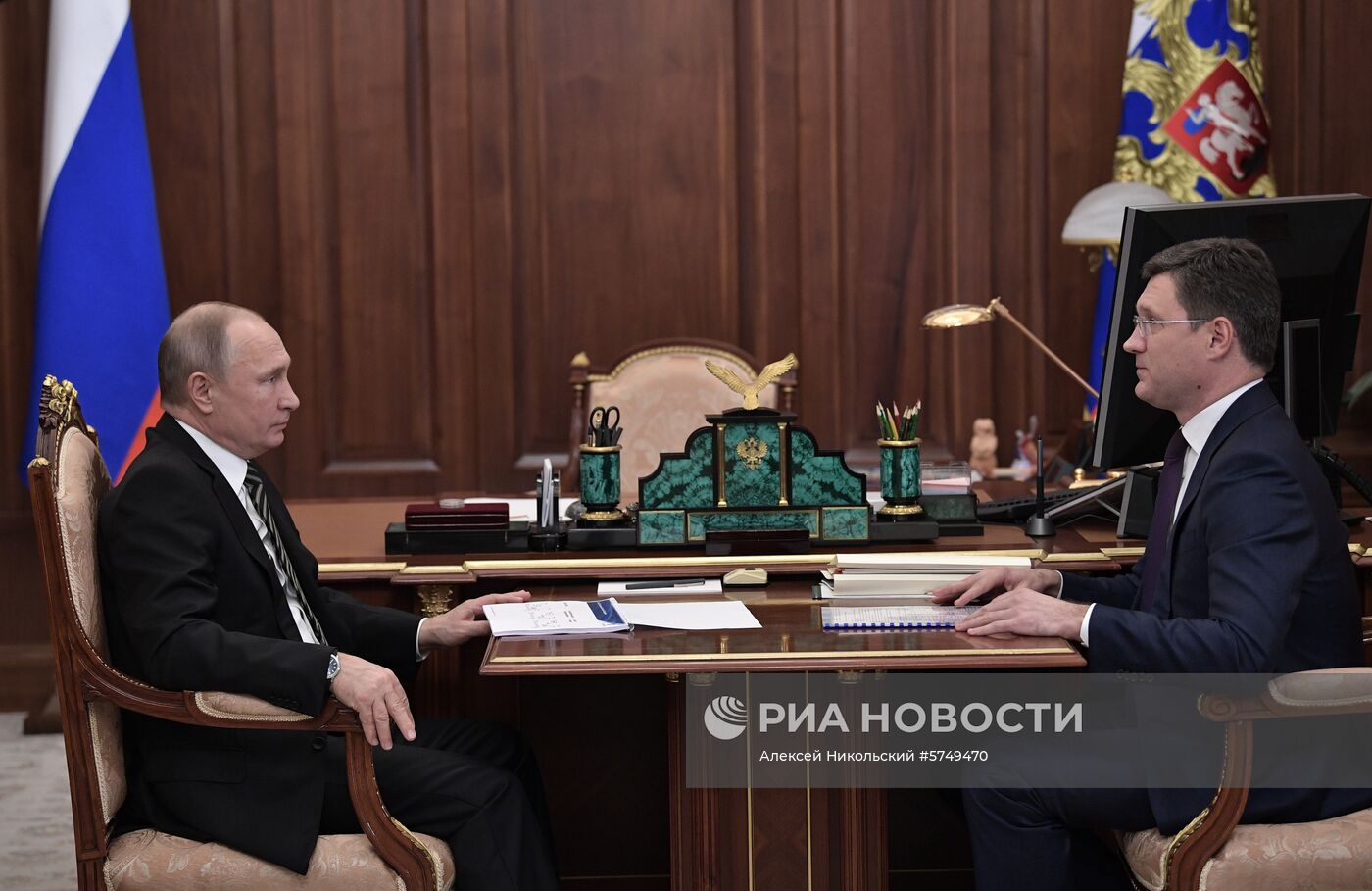 Президент РФ В. Путин встретился с министром энергетики РФ А. Новаком