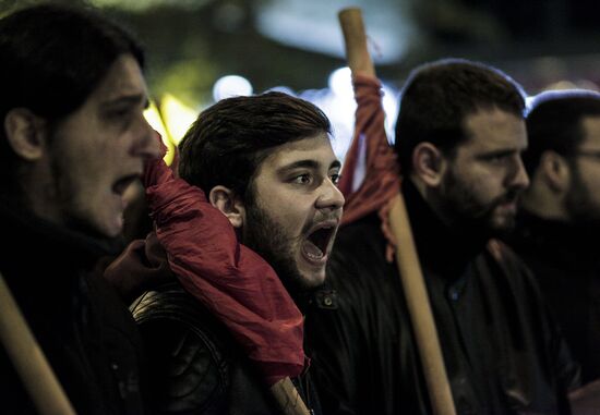 Акция в Афинах против визита Ангелы Меркель