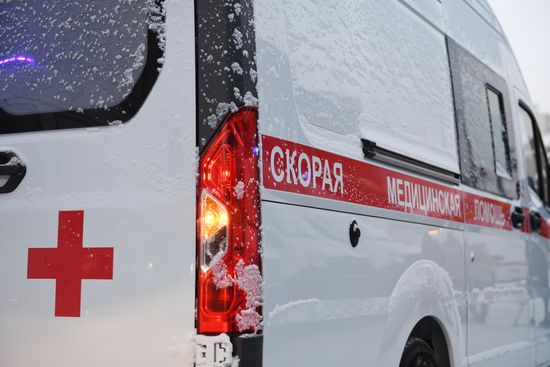 Передача автомобилей скорой помощи медучреждениям Новосибирска