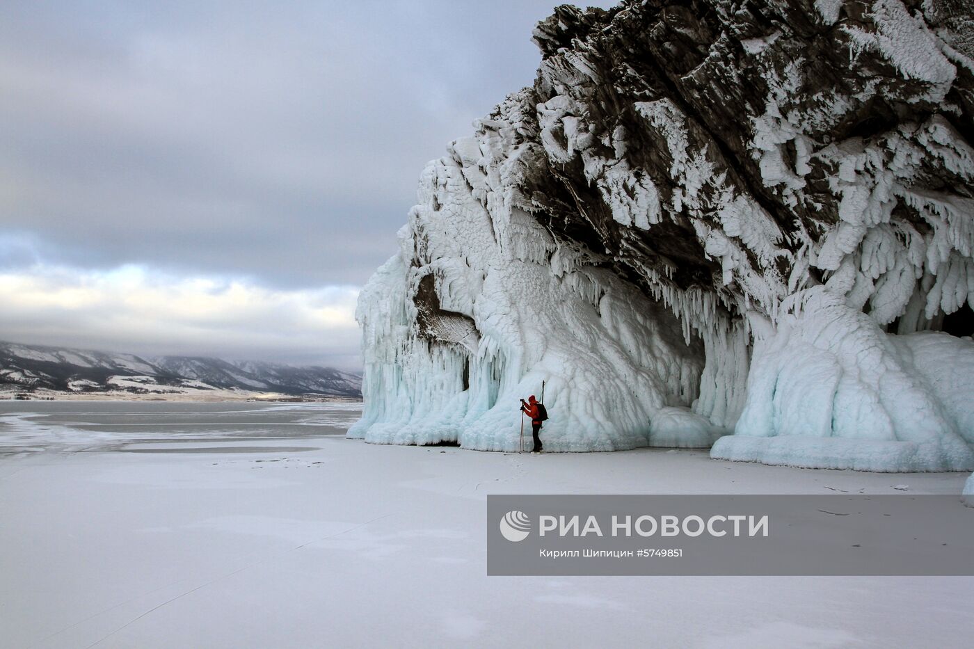 Зима на Байкале