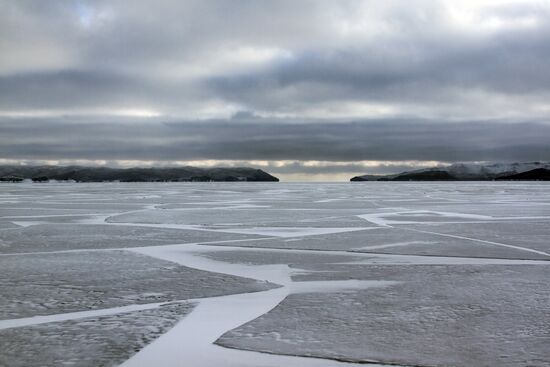 Зима на Байкале