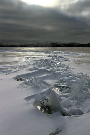 Зима на Байкале