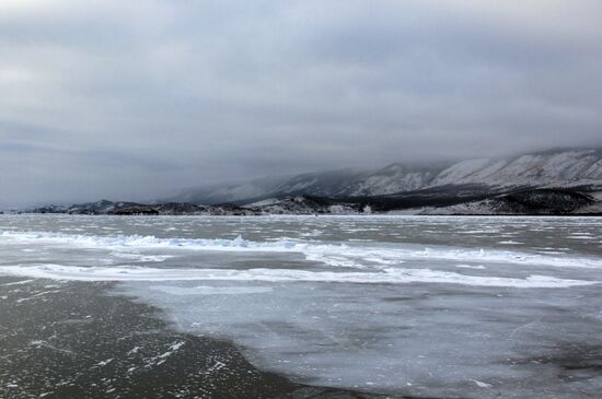 Зима на Байкале