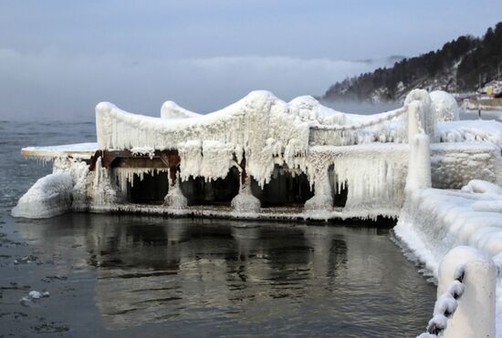 Зима на Байкале