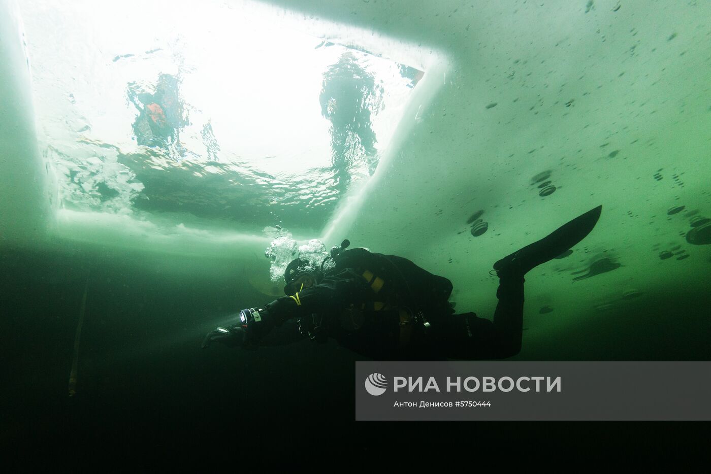 Подледное погружение в Московской области