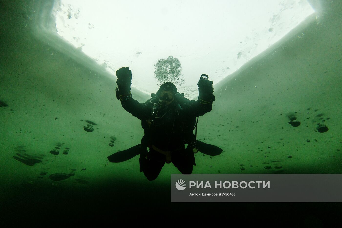 Подледное погружение в Московской области